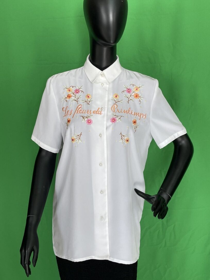 Brusa camisera de tergal amb brodat floral