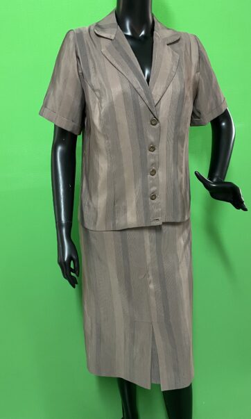 Traje jaqueta màniga curta de seda