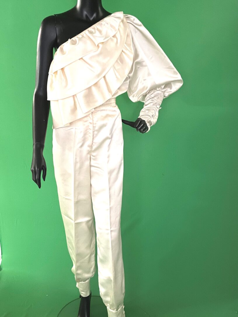 Pantaló i brusa de sati